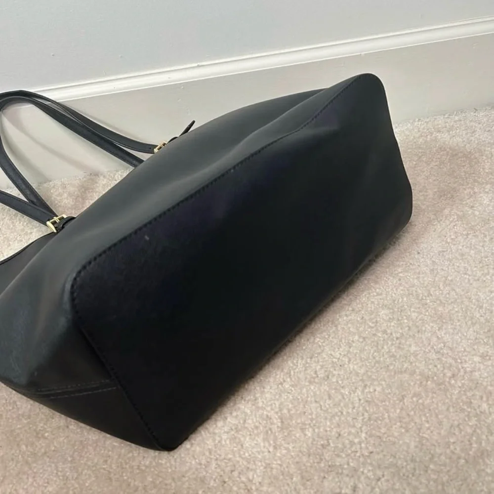 Michael Kors Large Black Leather jet set travel Tote